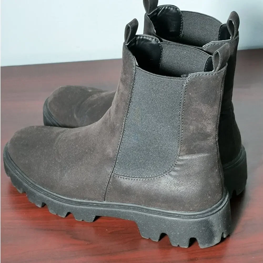 Journey Collection Ivette Boots Wmn's 8.5 Black Block heel Comfort Foam Pull on